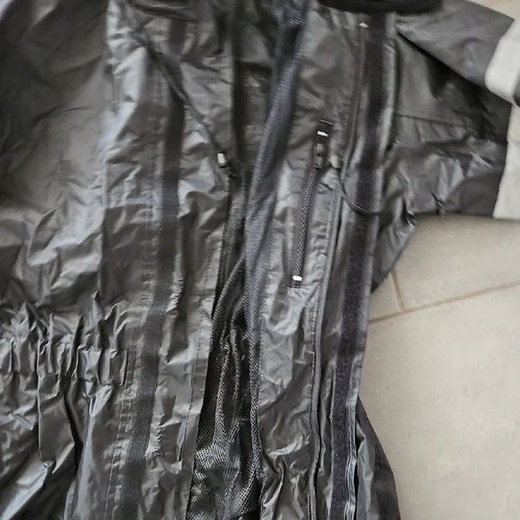 Black Jacket - Picture 8 of 8